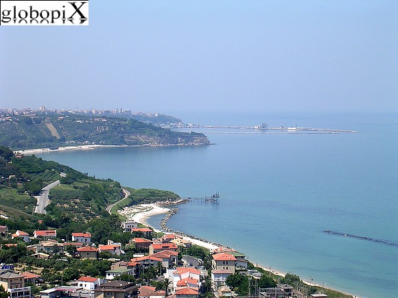 Fossacesia - Panorama della spiaggia di Fossacesia