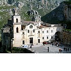 Piazza e chiesa di S. Pietro Caveoso