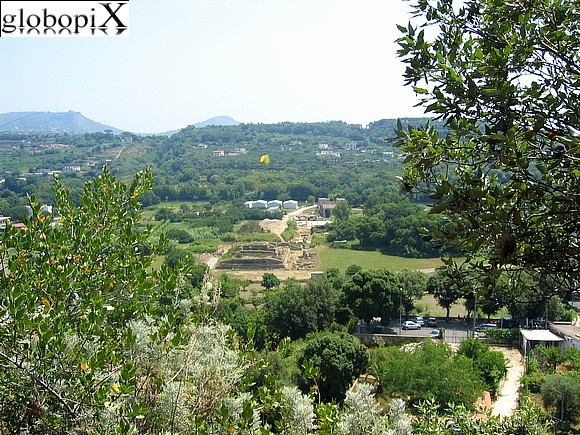 Campi Flegrei - Citt� Bassa di Cuma con Foro