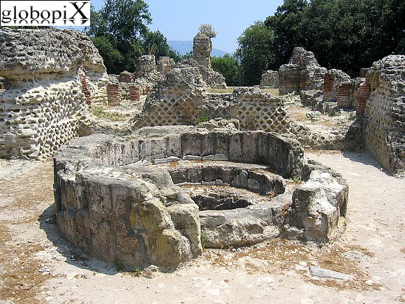 Campi Flegrei - Tempio di Giove