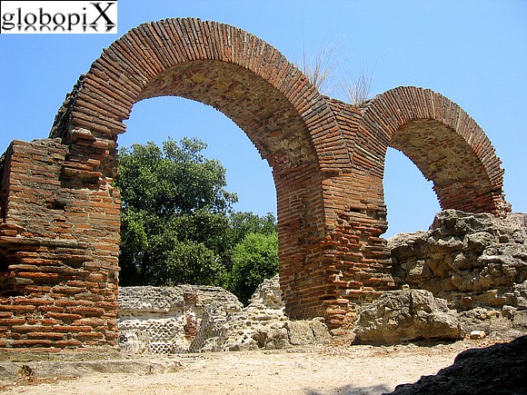 Campi Flegrei - Tempio di Giove