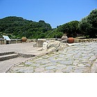Photo: Terraces on the Acropoli di Cuma