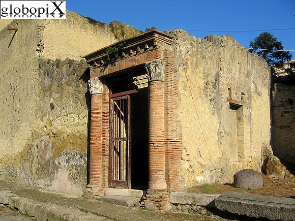 Ercolano - Casa del Gran Portale