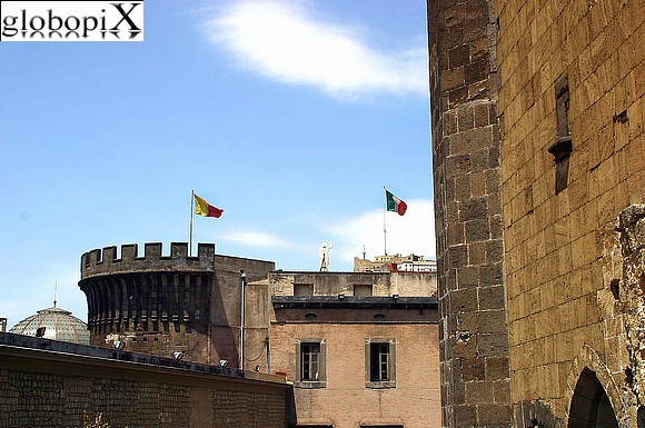 Castel Nuovo (o Maschio Angioino)