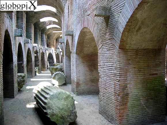 Anfiteatro Puteolano