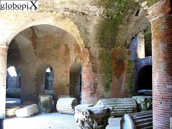 Anfiteatro Puteolano