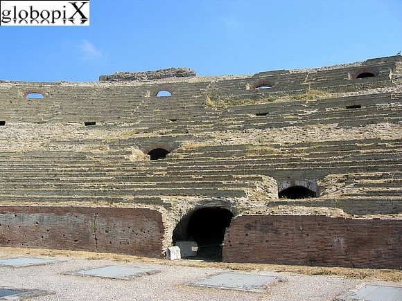 Anfiteatro Puteolano