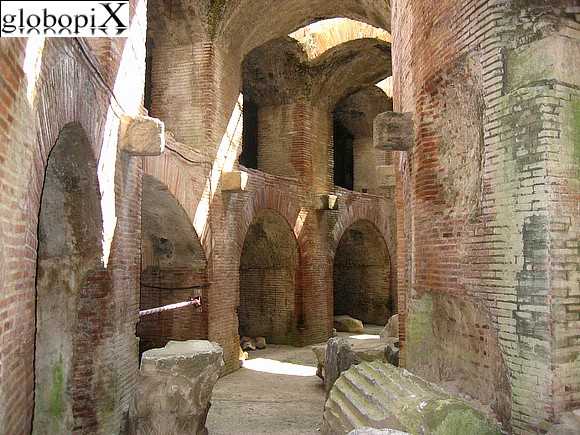 Anfiteatro Puteolano
