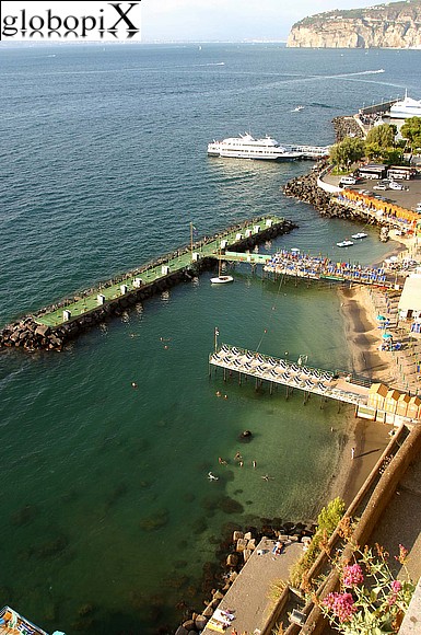 Vista della marina di Sorrento