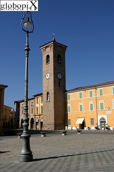 Bagnacavallo - Piazza della Libert�