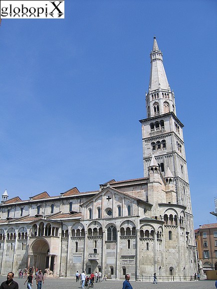 Modena - Duomo di Modena and the Ghirlandina