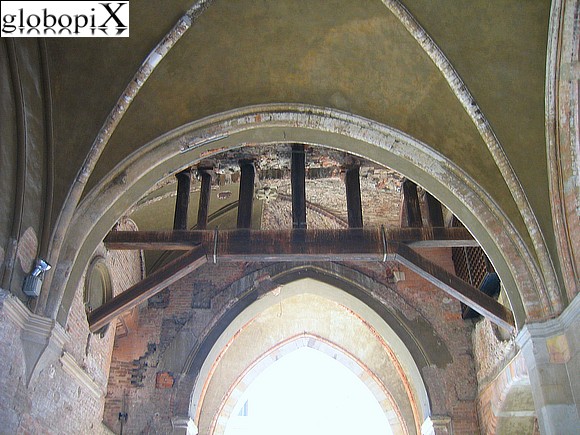 Portico del Gotico