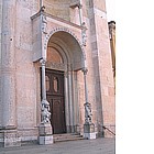Foto: Portale del Duomo di Piacenza