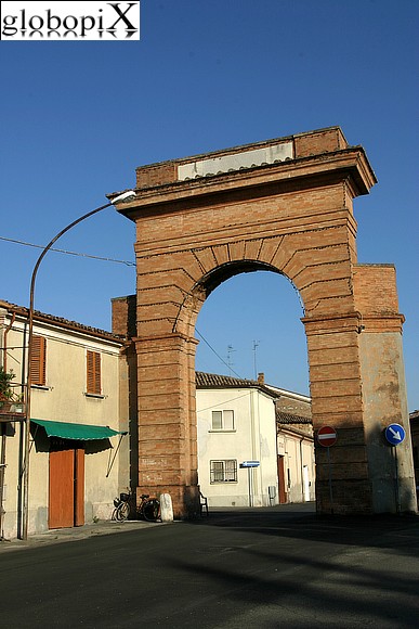 Bagnacavallo - The historical centre's access gates.