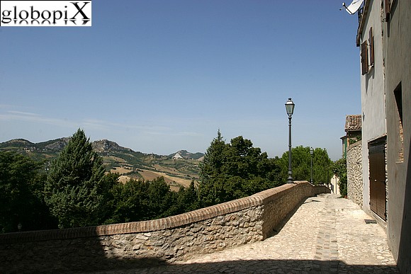 Verucchio - Mura del Fossato