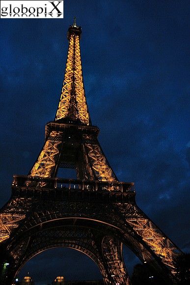 Tour Eiffel di notte