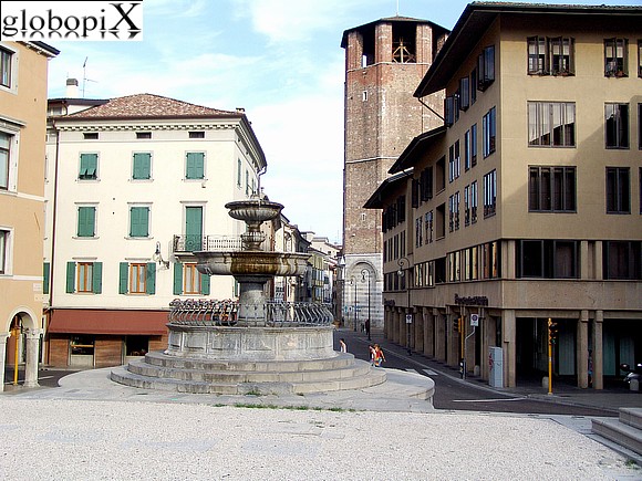 Piazza della Libert�