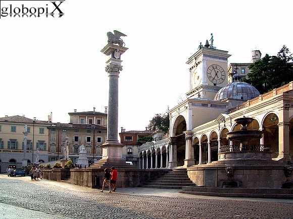 Piazza della Libert�