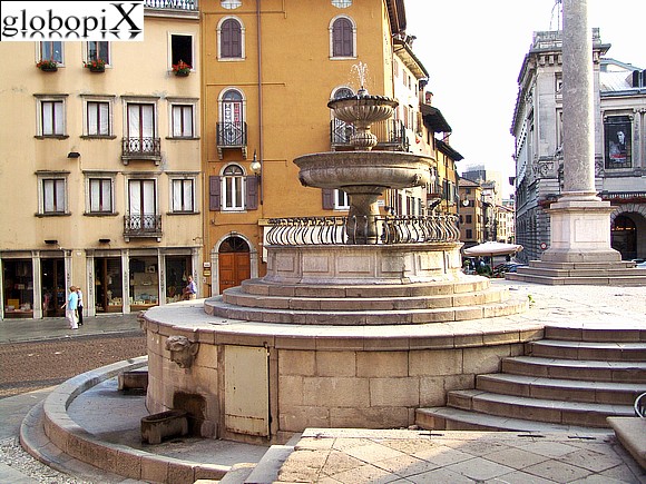 Piazza della Libert�