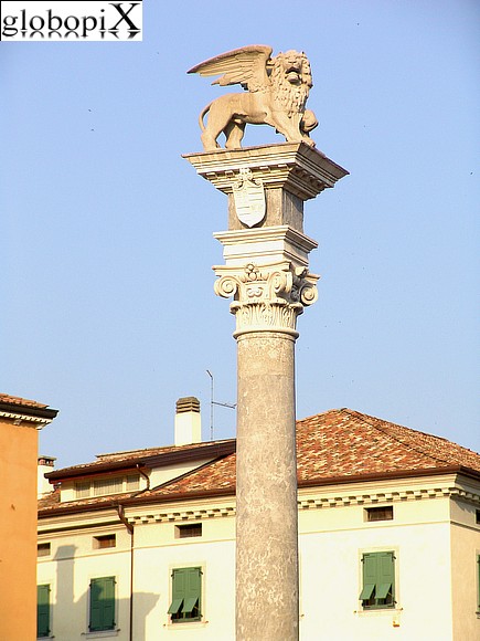 Piazza della Libert�