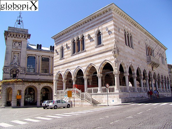Udine - Piazza della Libert� - Loggia del Lionello