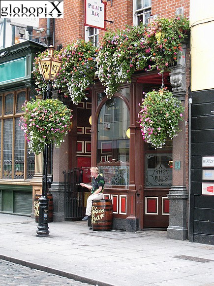 Dublino - Pub in Fleet Street