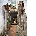 Carruggio nel borgo di Dolceacqua