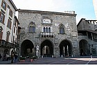 Piazza Vecchia - Palazzo della Ragione