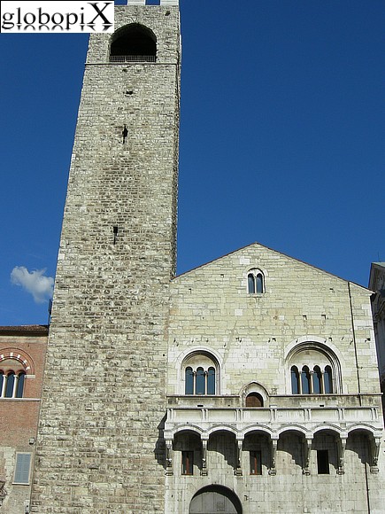Piazza Paolo VI - Broletto