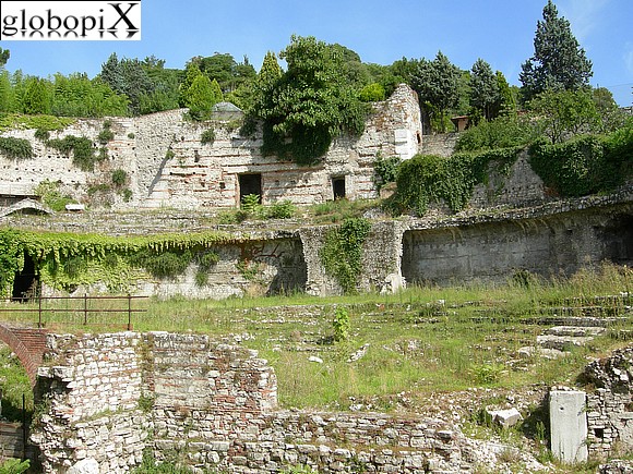 Tempio Capitolino e teatro romano