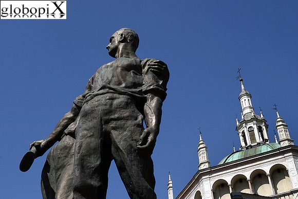 Il monumento agli operai caduti