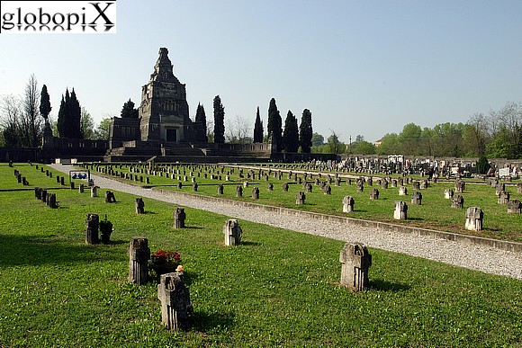 Crespi d'Adda - Headstones of Crespi d'Adda's cemetery