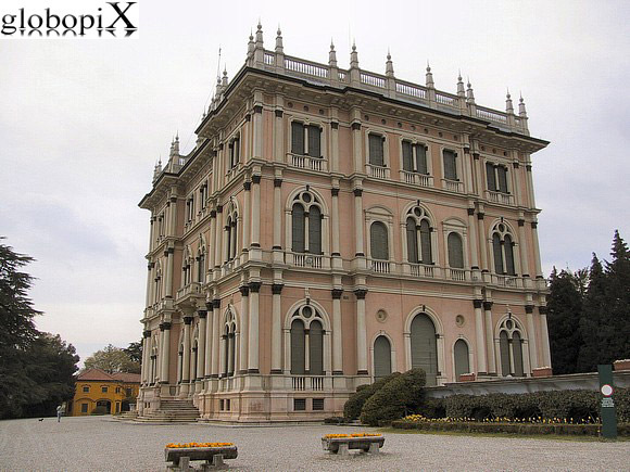 Villa Ponti