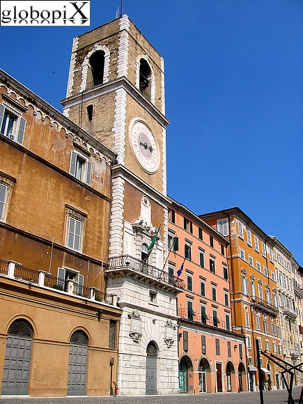 Piazza del Papa - Palazzo del Governo