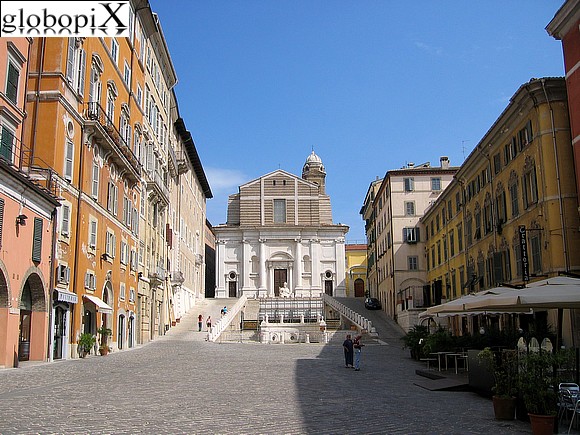 Ancona - Piazza del Papa - Chiesa di San Domenico