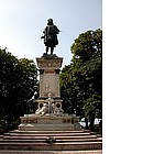 Monumento a Raffaello