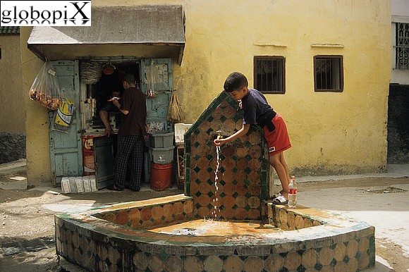 Citt� Imperiali - Fontana a Tangeri