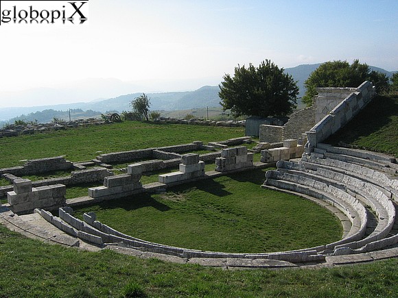 Zona archeologica - Teatro Tempio Sannita