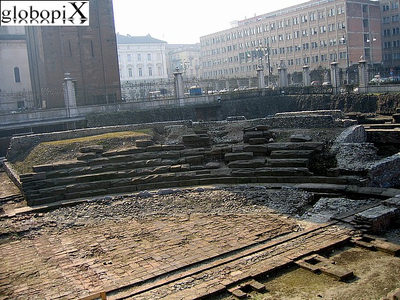 Torino - Resti del teatro romano Augusta Taurinorum