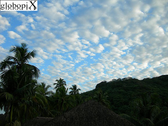 Huahine - Nuvole a Huahine