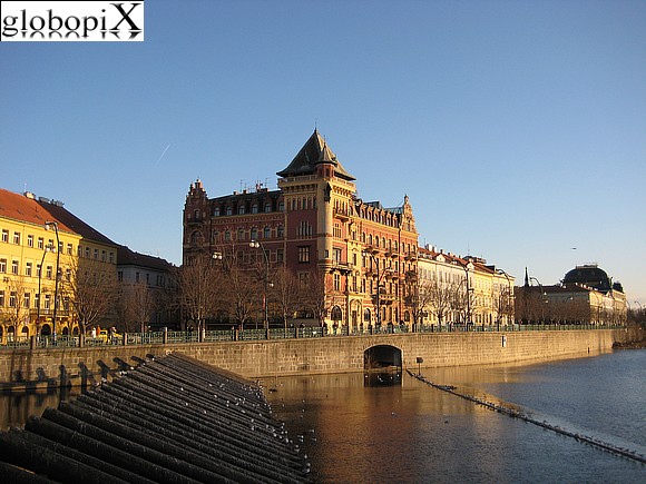 Praga - Lungofiume Smetanovo