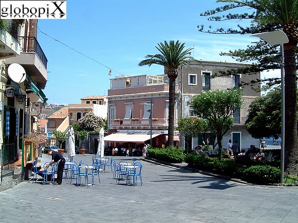 Piazza Aci Castello