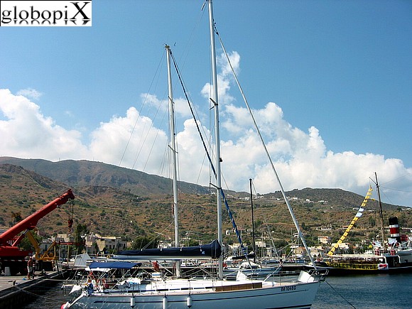 Porticciolo di Vulcano
