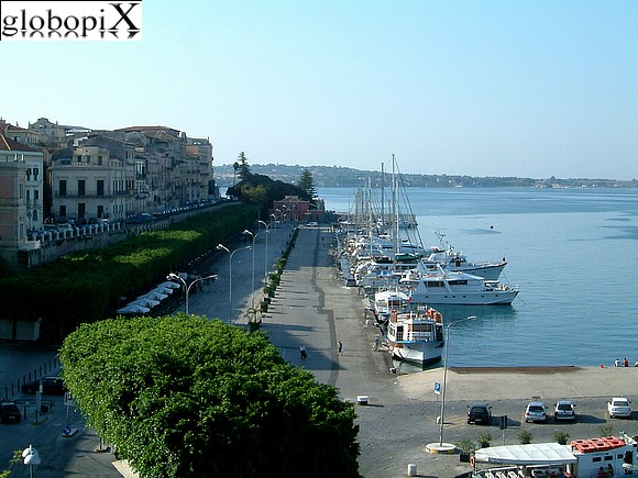 Marina e Foro Vittorio Emanuele II