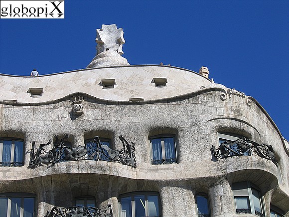 La Pedrera (Casa Mill�)