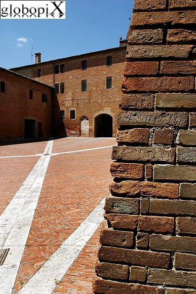 Abbazie Toscane - Cortile dell'Abbazia di Monte Oliveto Maggiore