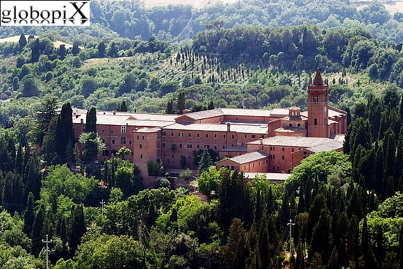 Vista panoramica di Monte Oliveto Maggiore