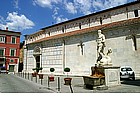 Photo: Carrara's Duomo and Fontana del Gigante