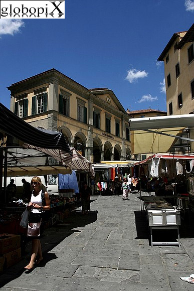 Teatro Signorelli in Piazza Signorelli