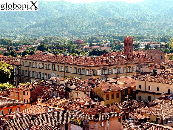 Palazzo Ducale e Piazza Napoleone